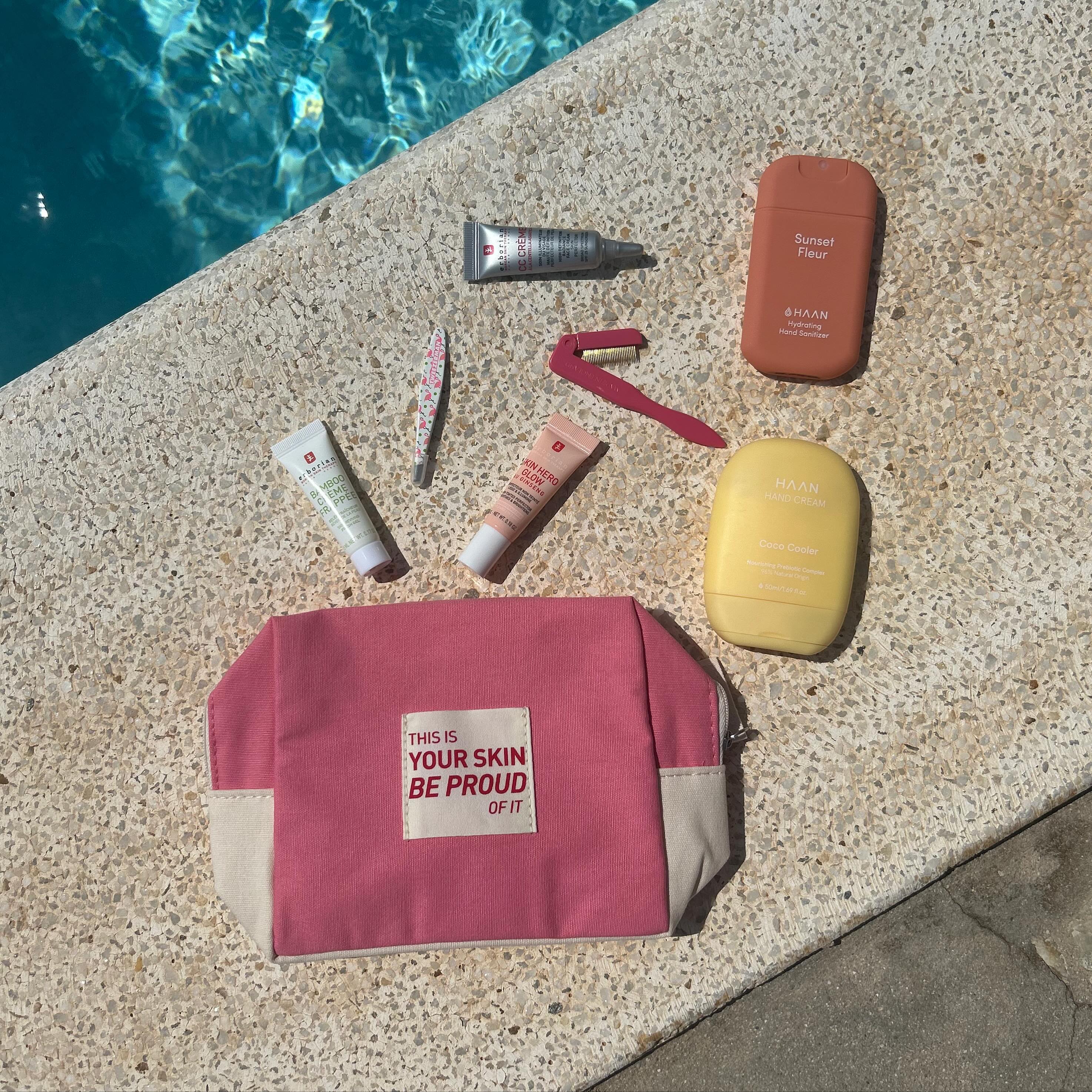 BEENDET❗️
WIN WIN WIN 🫶🏼💖✨Wir haben uns mit @tweezerman_de und @haanready zusammengetan und eine limitierte Summer Bag mit Key-Essentials für den Sommer zusammengestellt 👛Eigentlich ist die Summer Bag ab einer Bestellung ab 79,-€ MBW in unserem Online Shop zu erhalten. Da sie bei euch aber so gut ankommt, können 3 von euch diese heute gewinnen!😍Alles was ihr dafür tun müsst:
☀️ @tweezerman_de @haanready und @erborian_germany folgen
☀️ Diesen Beitrag liken!
☀️ Kommentieren, wo du am liebsten den Sommer verbringst!Viel Glück 🫶🏼💛☀️Dieses Gewinnspiel endet am 08.07.2024 um 23:59 MEZ. Mit dem Posten deines Kommentars unter dem Gewinnspiel bestätigst du, dass du die Teilnahmebedingungen gelesen hast und diese akzeptiert hast: https://www.erborian.de/Gewinnspiel-Teilnahmebedingungen. Teilnahmeberechtigt sind Personen über 18 Jahre mit Wohnsitz in Deutschland oder Österreich. Die Gewinner werden per Zufall ermittelt und per Direktnachricht von erborian_germany kontaktiert. Im Anschluss werden den Gewinnern die Summer Bag per Post zugesendet.#giveaway #summerbag